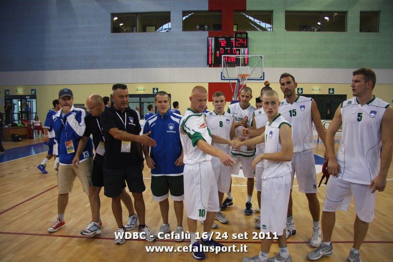 110923 basket 024_tn.jpg